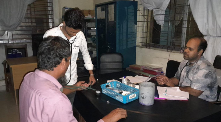 রাঙ্গুনিয়ায় বিদ্যুৎবিহীন ১৬ ঘণ্টা, বিদ্যুৎ অফিস ঘেরাও