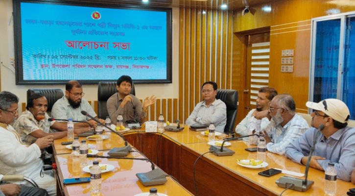 রায়গঞ্জে মহাসড়কে দুর্ঘটনা এড়াতে আলোচনা সভা
