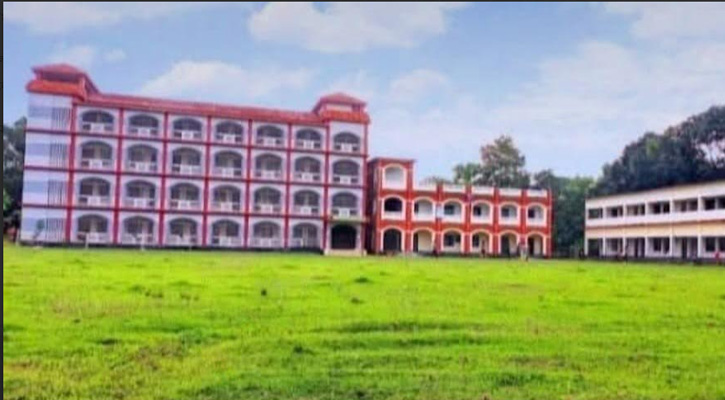 কালীগঞ্জে আজমতপুর কলেজের অধ্যক্ষের বিরুদ্ধে ভর্তি বানিজ্যের অভিযোগ