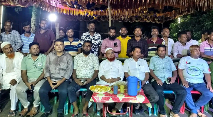 ভালুকায় জনতার মেয়র হাতেম খান: পূজামণ্ডপে গিয়ে দিলেন সহায়তা ও সম্প্রীতির বার্তা