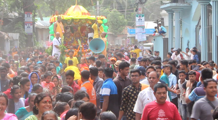 কুড়িগ্রামে কঠোর নিরাপত্তায় উল্টো রথ যাত্রা উদযাপন