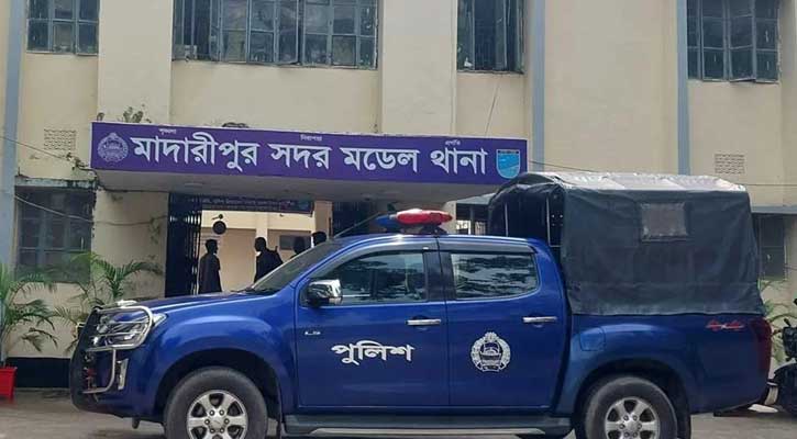 মাদারীপুরে থানার গ্রিল ভেঙে নারী আসামি পালানোর অভিযোগ