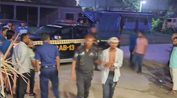 গোবিন্দগঞ্জে অপহৃত কিশোরী উদ্ধারে গিয়ে র‌্যাব সদস্যদের ওপর হামলা