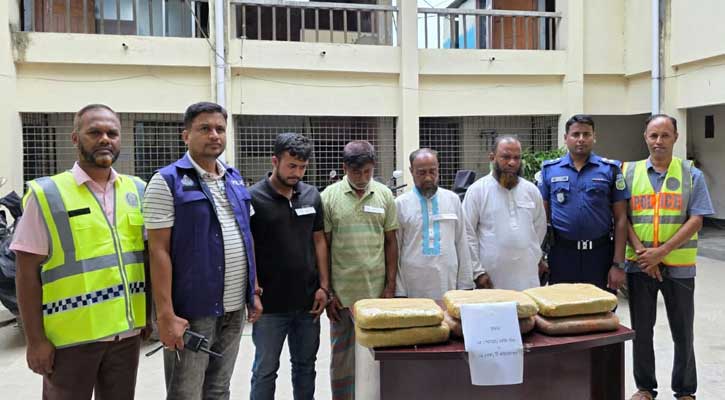 জামালপুরে ১৫ কেজি গাঁজাসহ ৪ মাদক কারবারি গ্রেপ্তার