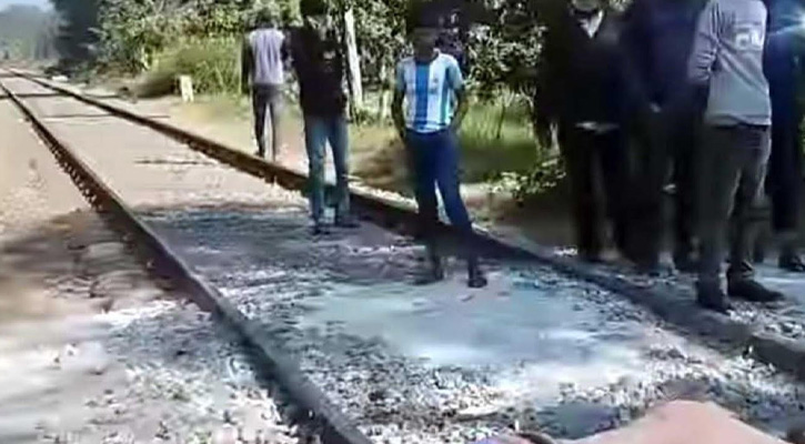 অভয়নগরে ট্রেনে কাটা পড়ে মানসিক ভারসাম্যহীন নারীর মৃত্যু