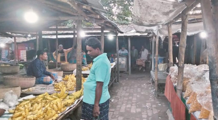 দখল করা হাটের জায়গা সাড়ে চার লাখে বিক্রি: প্রশাসনের নির্দেশও মানেনি কেউ