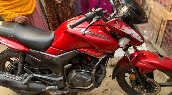 মোটরসাইকেলের ধাক্কায় কোটচাঁদপুরে নারী নিহত