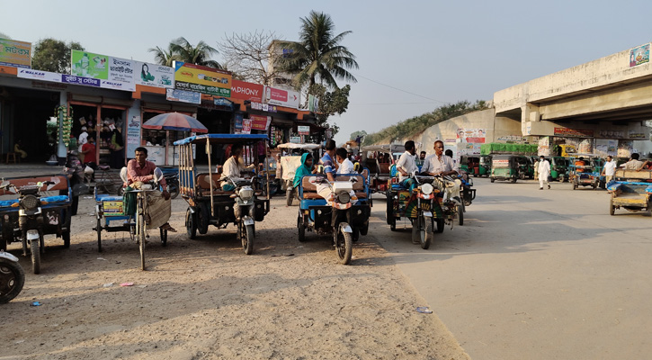 তীব্র তাপপ্রবাহে রায়গঞ্জে জনজীবন বিপর্যস্ত, হিটস্ট্রোকের শঙ্কা বাড়ছে