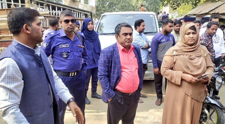 জীবননগরে ভোক্তা অধিকারের অভিযান, বীজ বিক্রির দুটি প্রতিষ্ঠানে ২০ হাজার টাকা জরিমানা