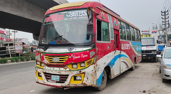রূপগঞ্জে বাস-কাভার্ডভ্যান সংঘর্ষে যাত্রী নিহত