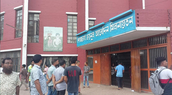কম্বাইন্ড ডিগ্রি ইস্যু: উপাচার্যসহ একাডেমিক কাউন্সিলের সভায় উপস্থিত শিক্ষকগণ অবরুদ্ধ