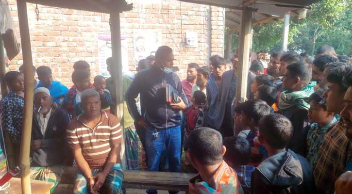 শ্রীপুরে দুটি ঘোড়া জবাই করার সময় কসাই এলাকাবাসীর হাতে আটক