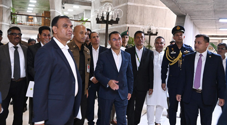 সংসদ ভবনে পৌঁছেছেন প্রধানমন্ত্রী তারেক রহমান
