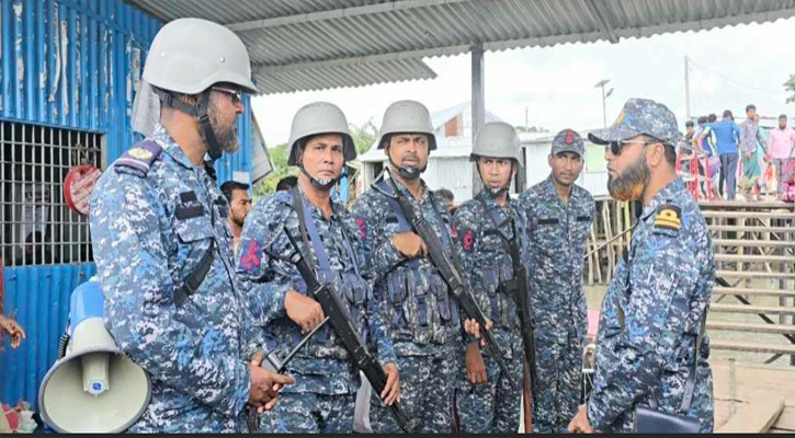 রাঙ্গাবালীর নৌপথে ঈদে যাত্রীচাপ, নিরাপত্তায় নিয়োজিত নৌবাহিনী
