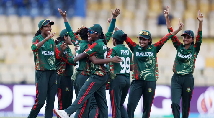 পাকিস্তানকে ১২৯ রানে গুটিয়ে দিল বাংলাদেশ