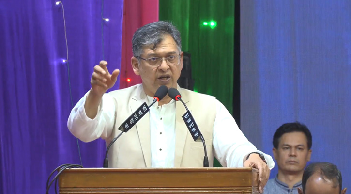একাত্তরকে সবার আগে রাখা হবে: স্বরাষ্ট্রমন্ত্রী