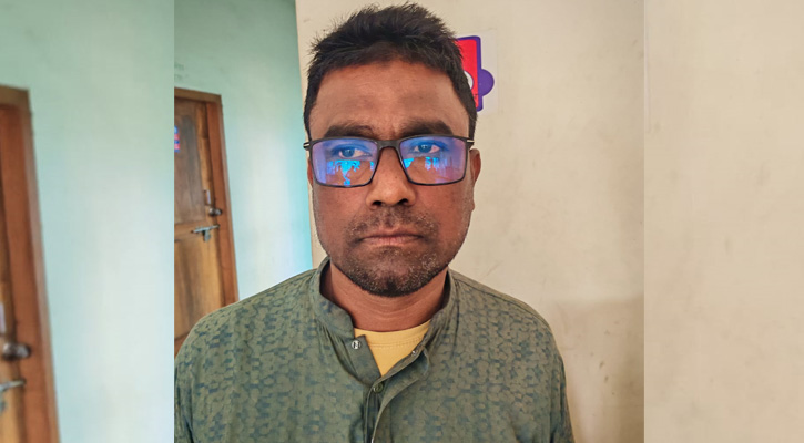 গোবিন্দগঞ্জে ব্ল্যাকমেইল করে ছাত্রীকে ধর্ষণের অভিযোগ, অধ্যক্ষ গ্রেপ্তার