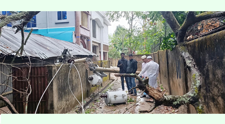 কমলগঞ্জে কালবৈশাখী ঝড়ে বিদ্যুতের খুঁটি ভেঙে ৩ ট্রান্সফরমার ক্ষতিগ্রস্ত