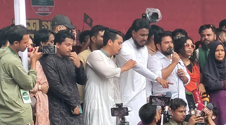 গোপালগঞ্জের সাধারণ মানুষকে হেনস্তা না করার আহ্বান নাহিদের
