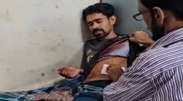 দুমকীতে মাদকবিরোধিতা করায় যুবককে প্রাণনাশের হুমকি ও ছুরিকাঘাত