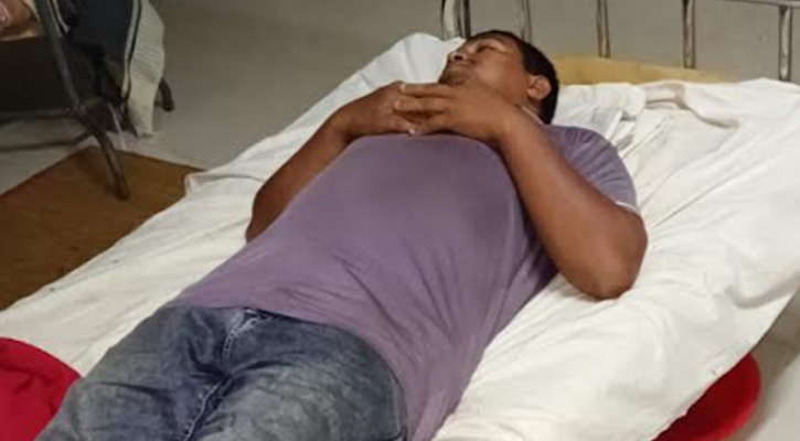 তানোরে পূর্ব শত্রুতার জেরে সাংবাদিক রাজুর ওপর হামলা, থানায় অভিযোগ