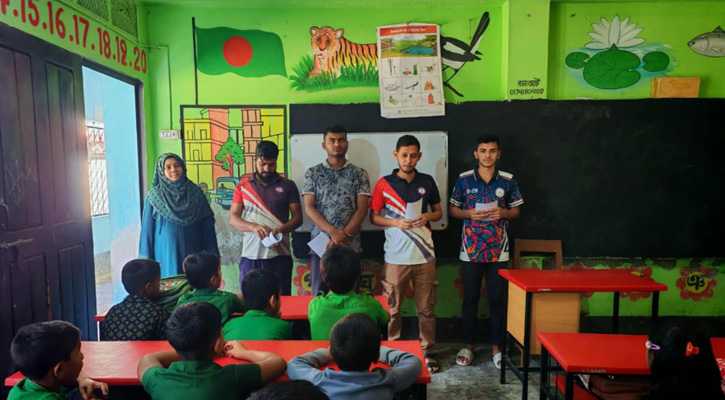 রাজাপুরে কৈবর্তখালি ব্লাড ডোনেশন ক্লাবের উদ্যোগে ভূমিকম্প সচেতনতা ক্যাম্পেইন ও লিফলেট বিতরণ