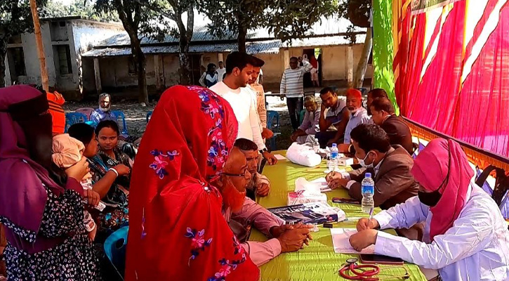পীরগঞ্জে বিএনপির উদ্যোগে ফ্রি মেডিকেল ক্যাম্প অনুষ্ঠিত