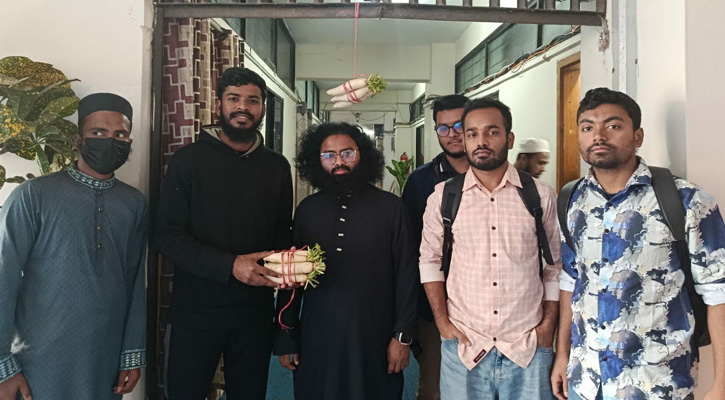 গোবিপ্রবি প্রশাসনকে মূলা উপহার দিল ইসলামী ছাত্র আন্দোলন