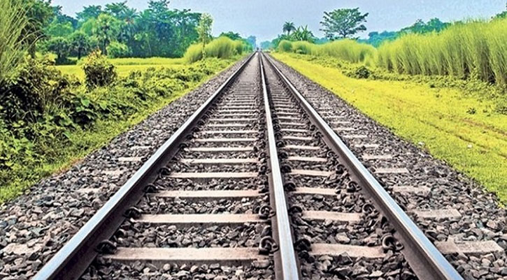 লাউয়াছড়ায় ট্রেনে কাটা পড়ে নারীর মৃত্যু