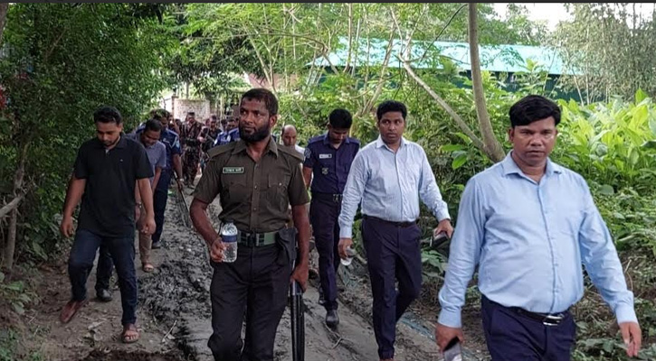 রাজীবপুরে প্রশাসনের অভিযানকালে চেয়ারম্যান মিরণের বাড়িতে অবস্থান নিল মাদক কারবারিরা