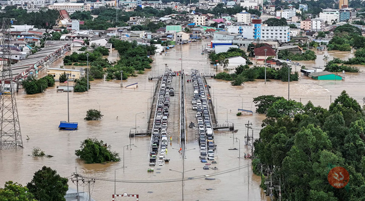 থাইল্যান্ডে ভয়াবহ বন্যায় নিহতের সংখ্যা বেড়ে ১৬২