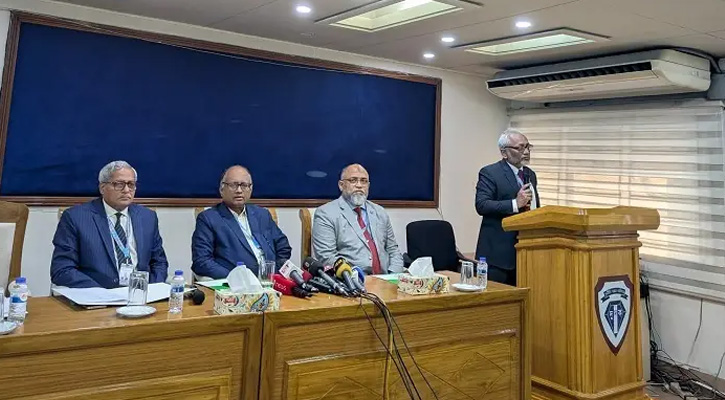 দুদকে চাপ প্রয়োগ করলে নাম প্রকাশ করা হবে: দুদক চেয়ারম্যান