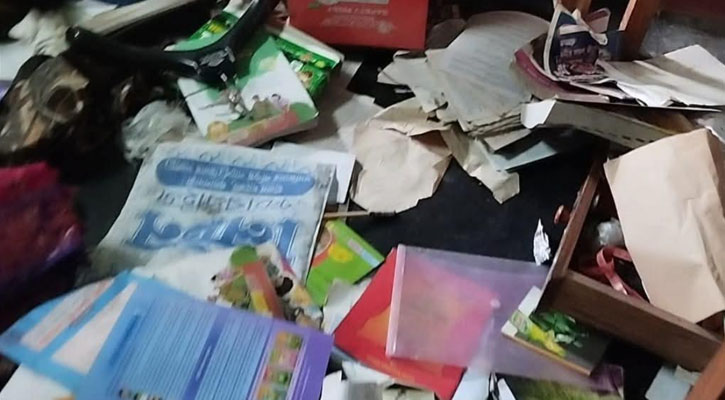 সাদুল্লাপুরে শিক্ষকের বাড়িতে দুর্ধর্ষ ডাকাতি
