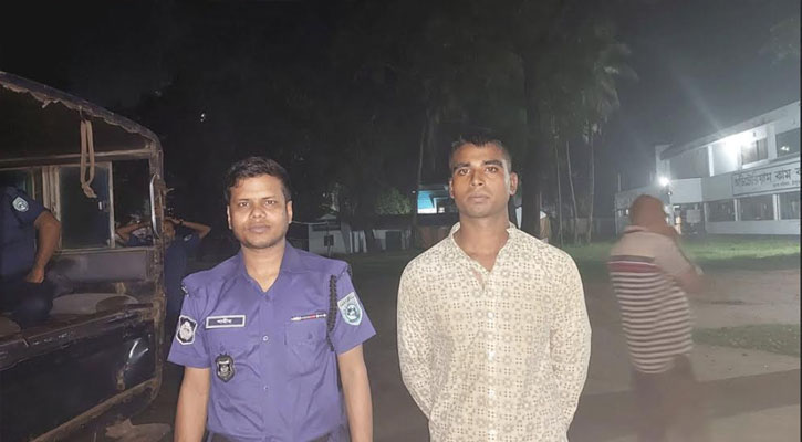 ঠাকুরগাঁওয়ে সেনা কর্মকর্তা সেজে তরুণীদের সঙ্গে প্রতারণা, যুবক আটক
