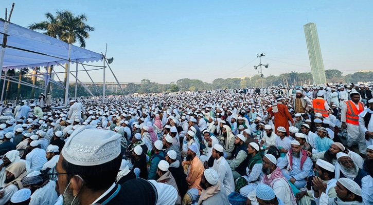 আন্তর্জাতিক খতমে নবুওয়ত মহাসম্মেলন : কানায় কানায় পূর্ণ সোহরাওয়ার্দী উদ্যান
