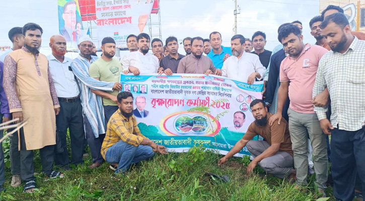 আনোয়ারায় কৃষক দলের এক মাসব্যাপী বৃক্ষরোপণ কর্মসূচির উদ্বোধন
