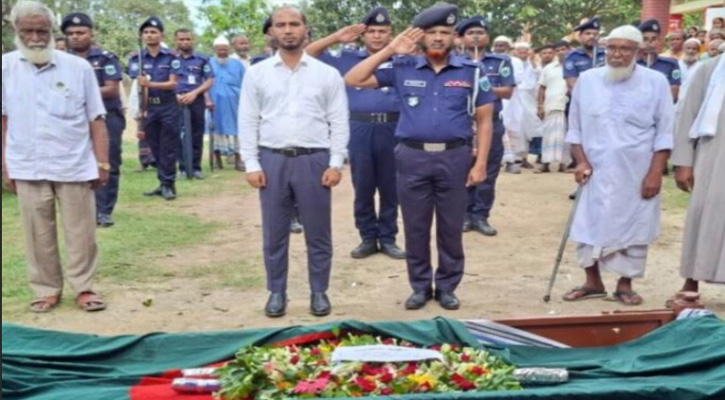 নিয়ামতপুরে বীর মুক্তিযোদ্ধা আহম্মদ আলীর মৃত্যু, রাষ্ট্রীয় মর্যাদায় দাফন সম্পন্ন