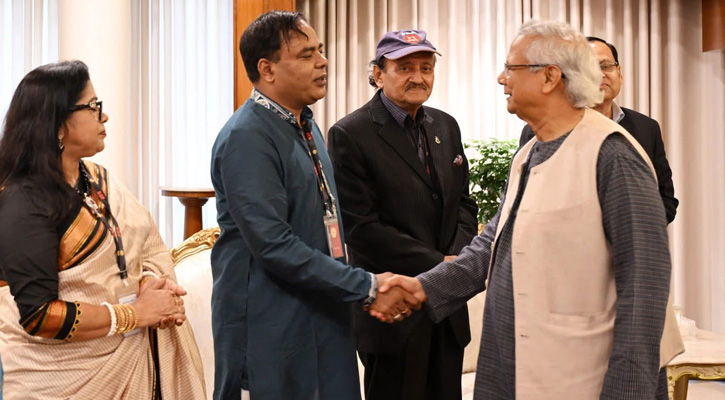 প্রধান উপদেষ্টার সঙ্গে এস এন তরুণ দে’র সৌজন্য সাক্ষাৎ