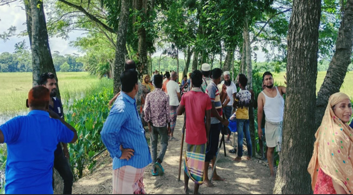 ঝালকাঠিতে দেশীয় অস্ত্র নিয়ে জমি দখলের চেষ্টা অভিযোগ পরিবার অবরুদ্ধ