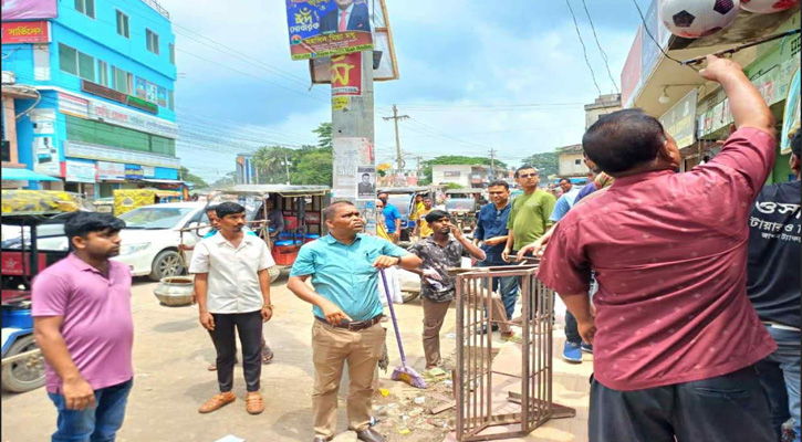 শ্রীমঙ্গলে পৌরসভার অভিযানে অবৈধ দখল উচ্ছেদ ও পরিচ্ছন্নতা অভিযান