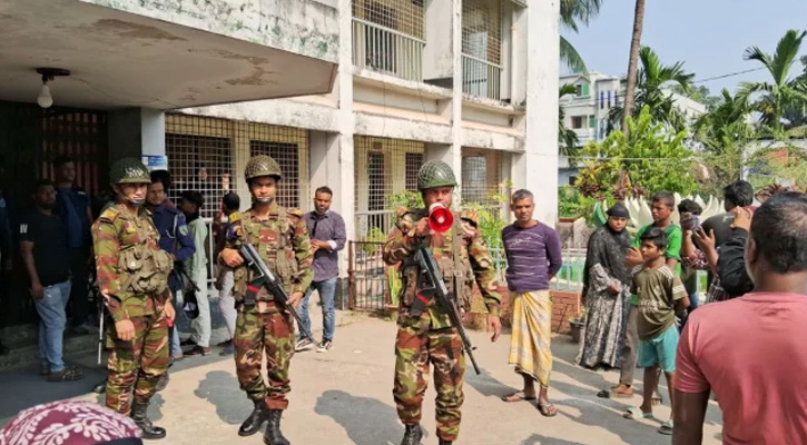 মুন্সীগঞ্জে তৃতীয় শ্রেণির শিক্ষার্থীকে ধর্ষণচেষ্টার অভিযোগে শিক্ষক গণপিটুনির শিকার