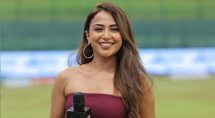বিপিএলের উপস্থাপনা প্যানেল থেকে বাদ  ভারতীয় উপস্থাপিকা