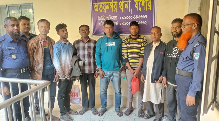 অভয়নগরে পুলিশের অভিযানে বিভিন্ন মামলায় ৭ জন গ্রেফতার