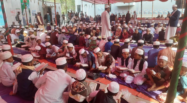 খালেদা জিয়ার রোগমুক্তি কামনায় পুঠিয়ায় ১০০ বার কোরআন খতম