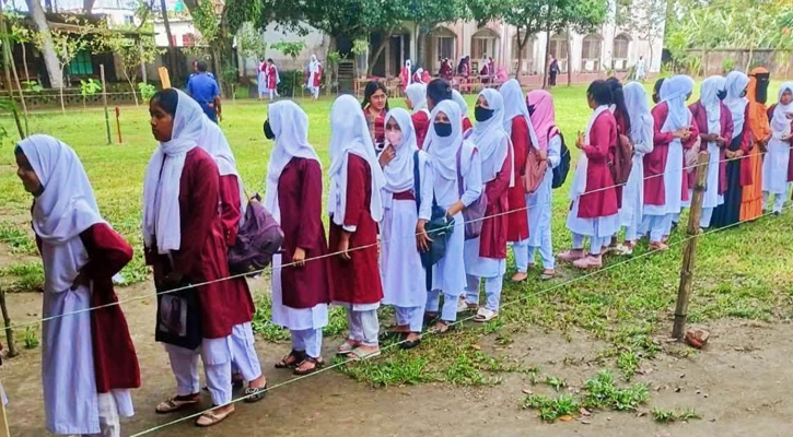 নান্দাইলে সমূর্ত্ত জাহান মহিলা কলেজে প্রথমবারের মতো ছাত্রী সংসদ নির্বাচন অনুষ্ঠিত