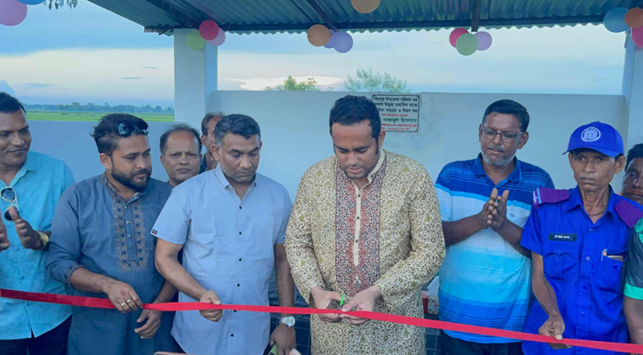 মিরপুরে ডাকাতি ও ছিনতাই রোধে দুর্গম মাঠে পাহারা টহল ঘর উদ্বোধন
