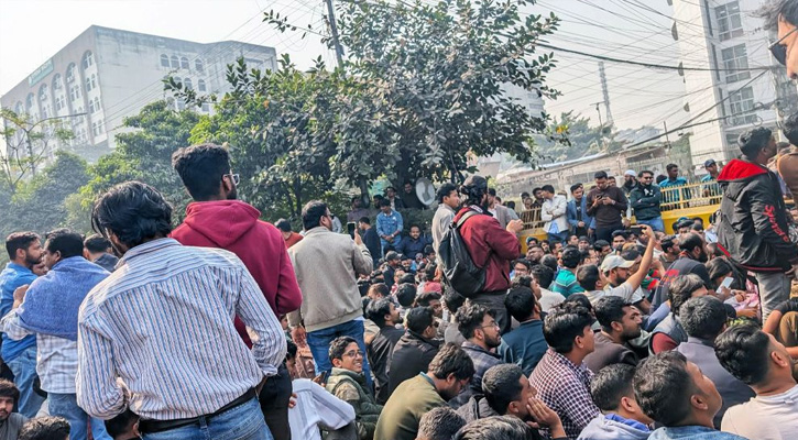 ইসিতে ছাত্রদলের প্রতিবাদ ও ঘেরাও কর্মসূচি
