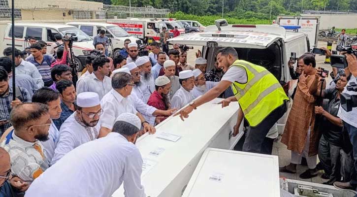 দেশে পৌঁছেছে কাতারে সড়ক দুর্ঘটনায় নিহত ৫ বাংলাদেশির মরদেহ