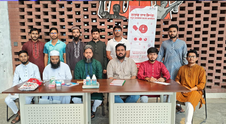 রক্তদান সচেতনতা বাড়াতে জাবির হলে বাধনের ব্লাড গ্রুপিং ক্যাম্প