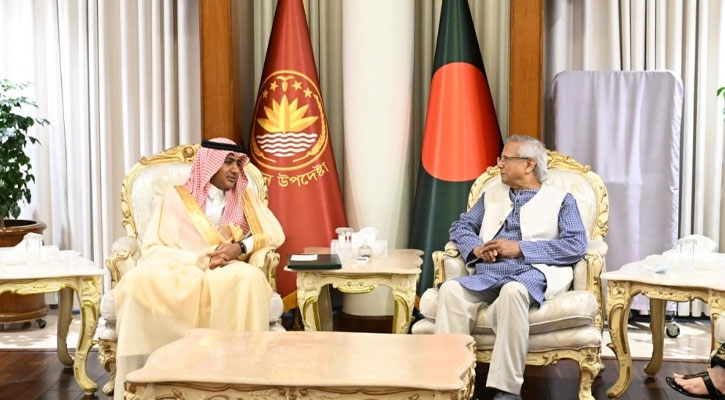 প্রধান উপদেষ্টার সঙ্গে সৌদি নতুন রাষ্ট্রদূতের সৌজন্য সাক্ষাৎ
